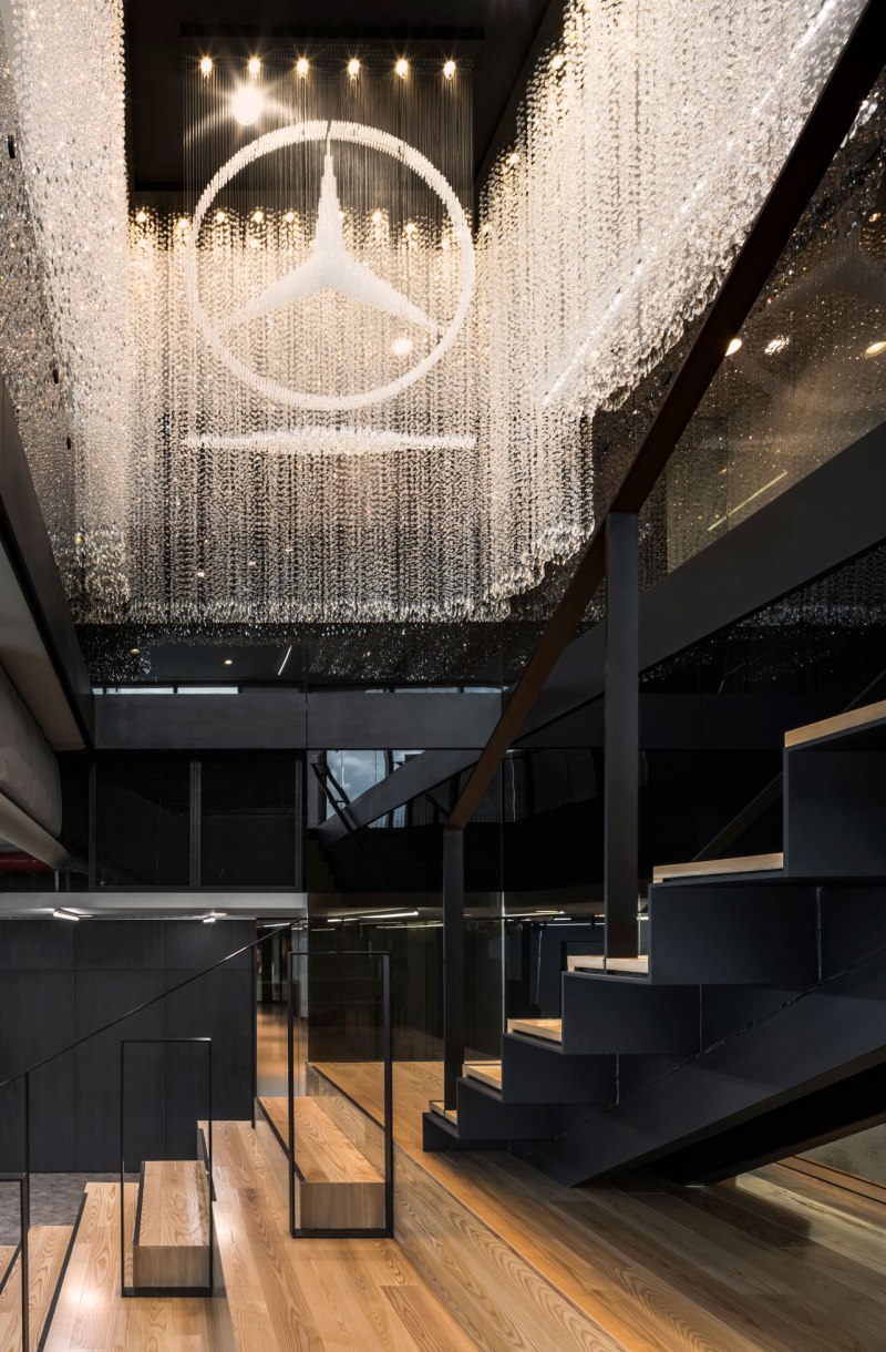 Mercedes Benz Office by PBM
