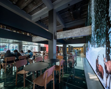 True Cafe at Siam Square Soi 2 • Architects » M Space